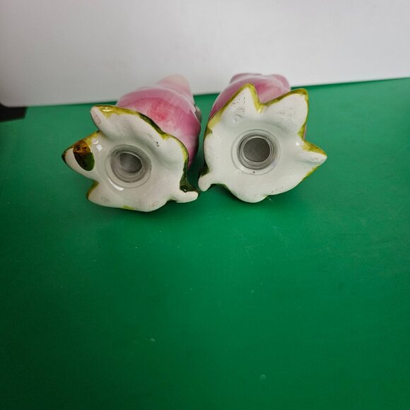 ROSEBUD SALT AND PEPPER SHAKER - Picture 3 of 5
